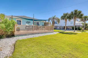 101 Delaware Ave, Carolina Beach, NC 28428 - Photo 41