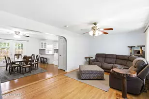 235 Oak St, Wallace, NC 28466 - Photo 7