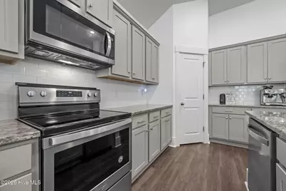 326 Edgewater Way, Surf City, NC 28445 - Photo 47