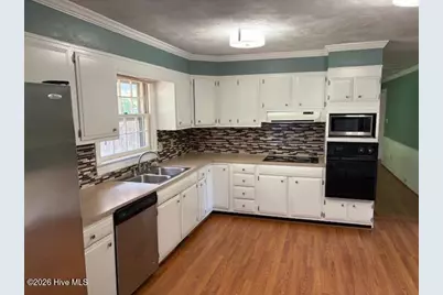 202 Prince Road, Greenville, NC 27858 - Photo 7