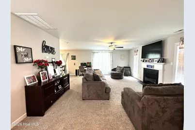 1109 Carteret Manor Drive, Jacksonville, NC 28546 - Photo 5