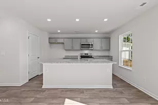 4034 Topsail Trl, New Bern, NC 28560 - Photo 9