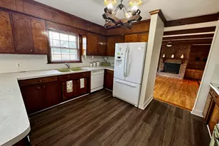 1307 Cogdell Dr, Kinston, NC 28501 - Photo 11