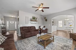 105 Sparrows Point Ln, Jacksonville, NC 28540 - Photo 9
