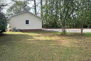 415 E 5th St, Washington, NC 27889 - Photo 5