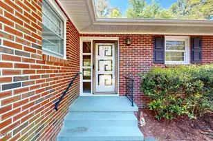 245 S Hillcrest Dr, Goldsboro, NC 27534 - Photo 5