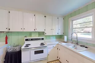 245 S Hillcrest Dr, Goldsboro, NC 27534 - Photo 11