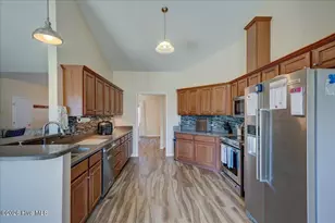 110 Blackheath Dr, New Bern, NC 28560 - Photo 17
