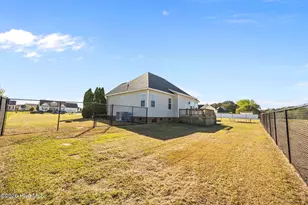 832 Treyburn Cir, Greenville, NC 27858 - Photo 21