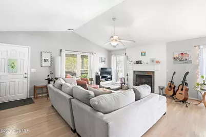 914 Oceanward Lane, Carolina Beach, NC 28428 - Photo 9