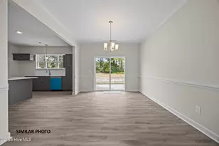 306 Purple Rain Ct, Richlands, NC 28574 - Photo 5