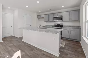 4040 Topsail Trl, New Bern, NC 28560 - Photo 9