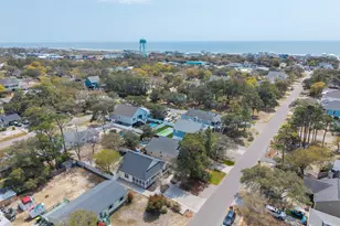208 NE 52nd St, Oak Island, NC 28465 - Photo 19