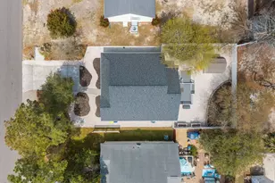 208 NE 52nd St, Oak Island, NC 28465 - Photo 23