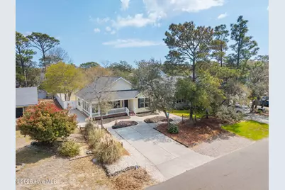 208 NE 52nd Street, Oak Island, NC 28465 - Photo 3
