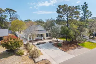 208 NE 52nd St, Oak Island, NC 28465 - Photo 3