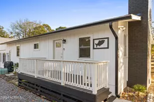 226 NE 48th St, Oak Island, NC 28465 - Photo 3
