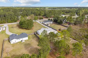 140 Van Riggs Rd, Hubert, NC 28539 - Photo 33