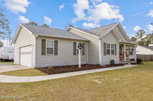 140 Van Riggs Rd, Hubert, NC 28539 - Photo 37
