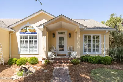 218 Sandfiddler W, Emerald Isle, NC 28594 - Photo 3