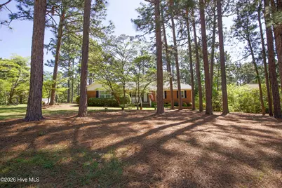 115 E Hedgelawn Way, Southern Pines, NC 28387 - Photo 49