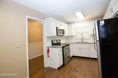 115 E Hedgelawn Way, Southern Pines, NC 28387 - Photo 33