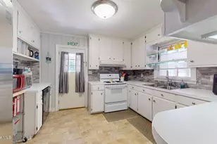 434 Quinerly St, Grifton, NC 28530 - Photo 15
