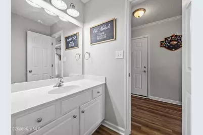 127 Investment Lane, Jacksonville, NC 28540 - Photo 9