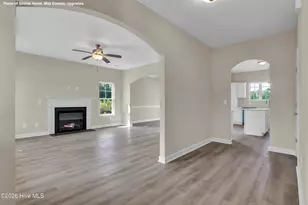 204 Gate Water Ct, Jacksonville, NC 28546 - Photo 3