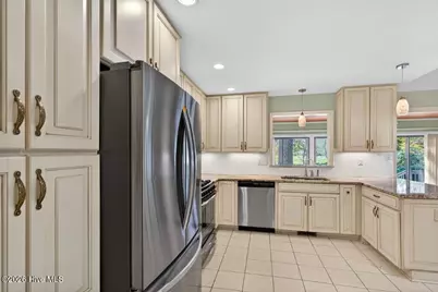1929 Caracara Drive, New Bern, NC 28560 - Photo 7