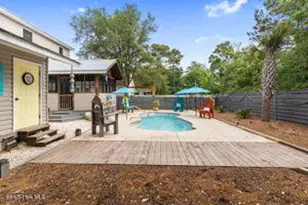 124 NE 15th St, Oak Island, NC 28465 - Photo 33