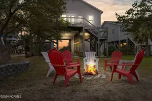 916 E Dolphin Dr, Oak Island, NC 28465 - Photo 9