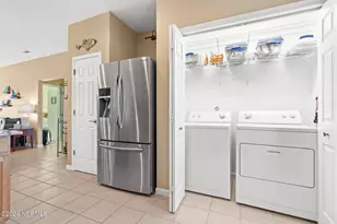 916 E Dolphin Dr, Oak Island, NC 28465 - Photo 17