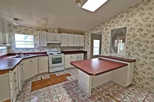 608 Old Whiteville Rd, Lumberton, NC 28358 - Photo 23