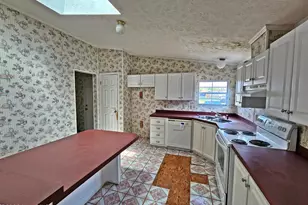 608 Old Whiteville Rd, Lumberton, NC 28358 - Photo 21