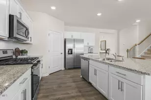 223 Pisgah St, Sanford, NC 27330 - Photo 7