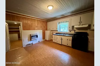114 Rhodes Avenue, Windsor, NC 27983 - Photo 11