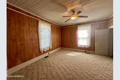114 Rhodes Avenue, Windsor, NC 27983 - Photo 9
