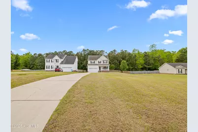 210 Dartmoor Trail, Jacksonville, NC 28540 - Photo 3