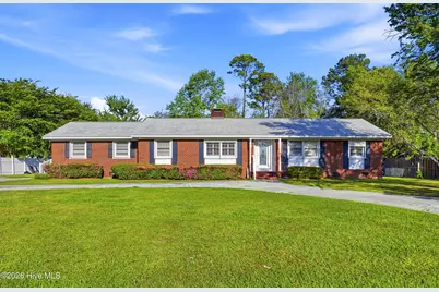 327 Pinecliff Drive, Wilmington, NC 28409 - Photo 1