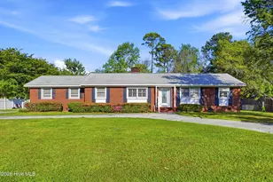 327 Pinecliff Dr, Wilmington, NC 28409 - Photo 1