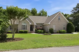 411 Oakmont Dr, Morehead City, NC 28557 - Photo 3