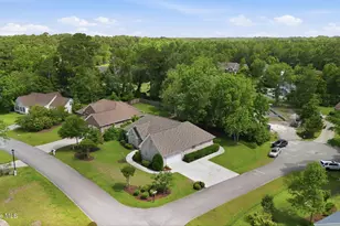 411 Oakmont Dr, Morehead City, NC 28557 - Photo 45
