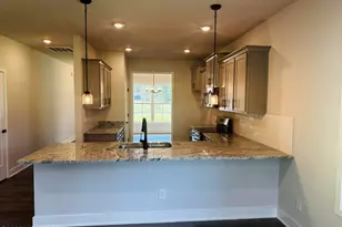 407 S Carey St, La Grange, NC 28551 - Photo 9