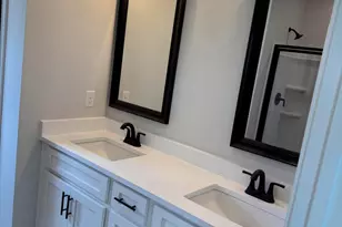 501 S Carey St, La Grange, NC 28551 - Photo 3