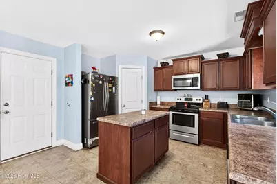 394 Carolina Pines Boulevard, New Bern, NC 28560 - Photo 11