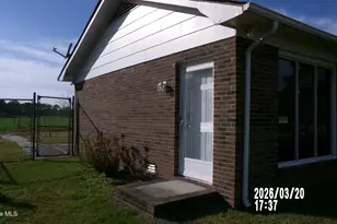 207 N Kennedy St, Beulaville, NC 28518 - Photo 5