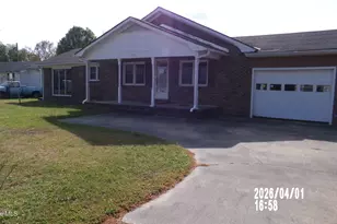 207 N Kennedy St, Beulaville, NC 28518 - Photo 1
