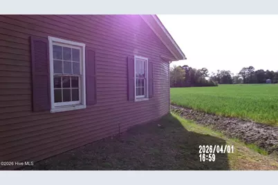 207 N Kennedy Street, Beulaville, NC 28518 - Photo 3