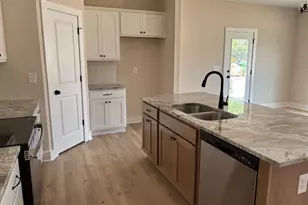 187 Spring Meadows Dr, Aberdeen, NC 28315 - Photo 7